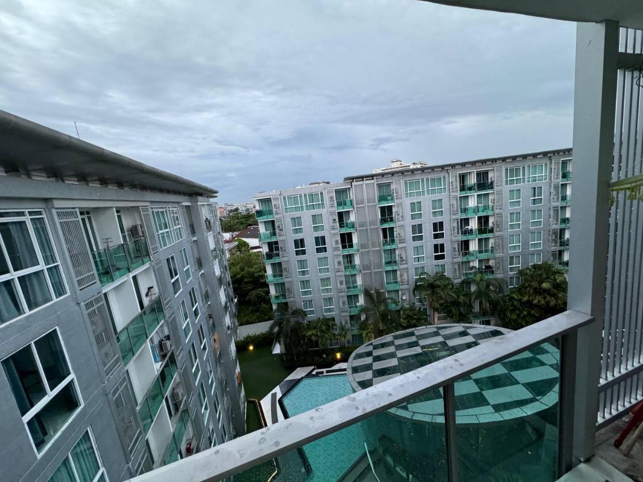 Center * Pattaya