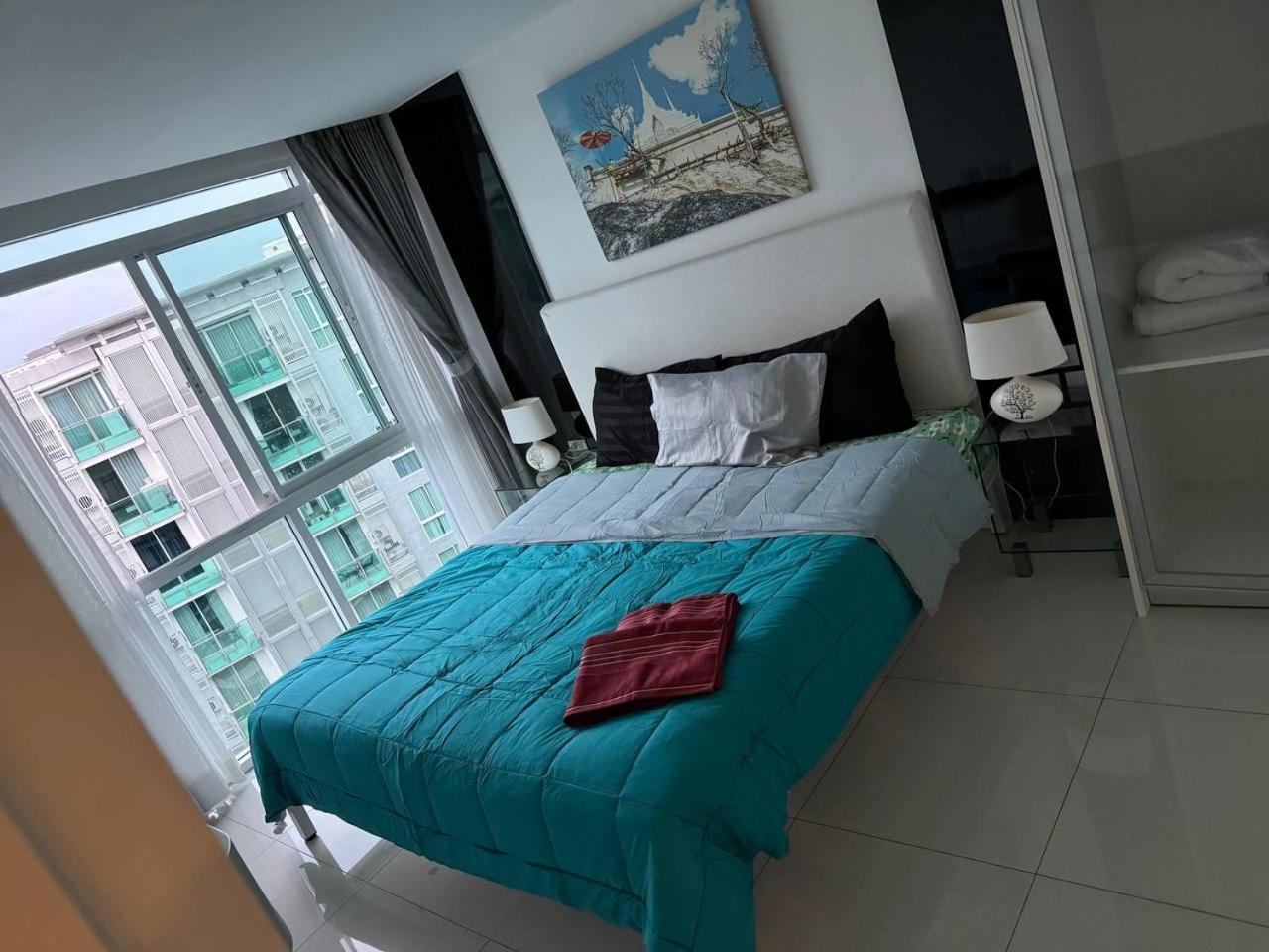 Center Apartment *